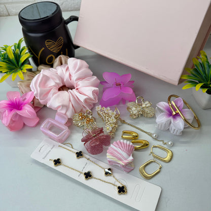 Premium Cute Hamper ( with box )