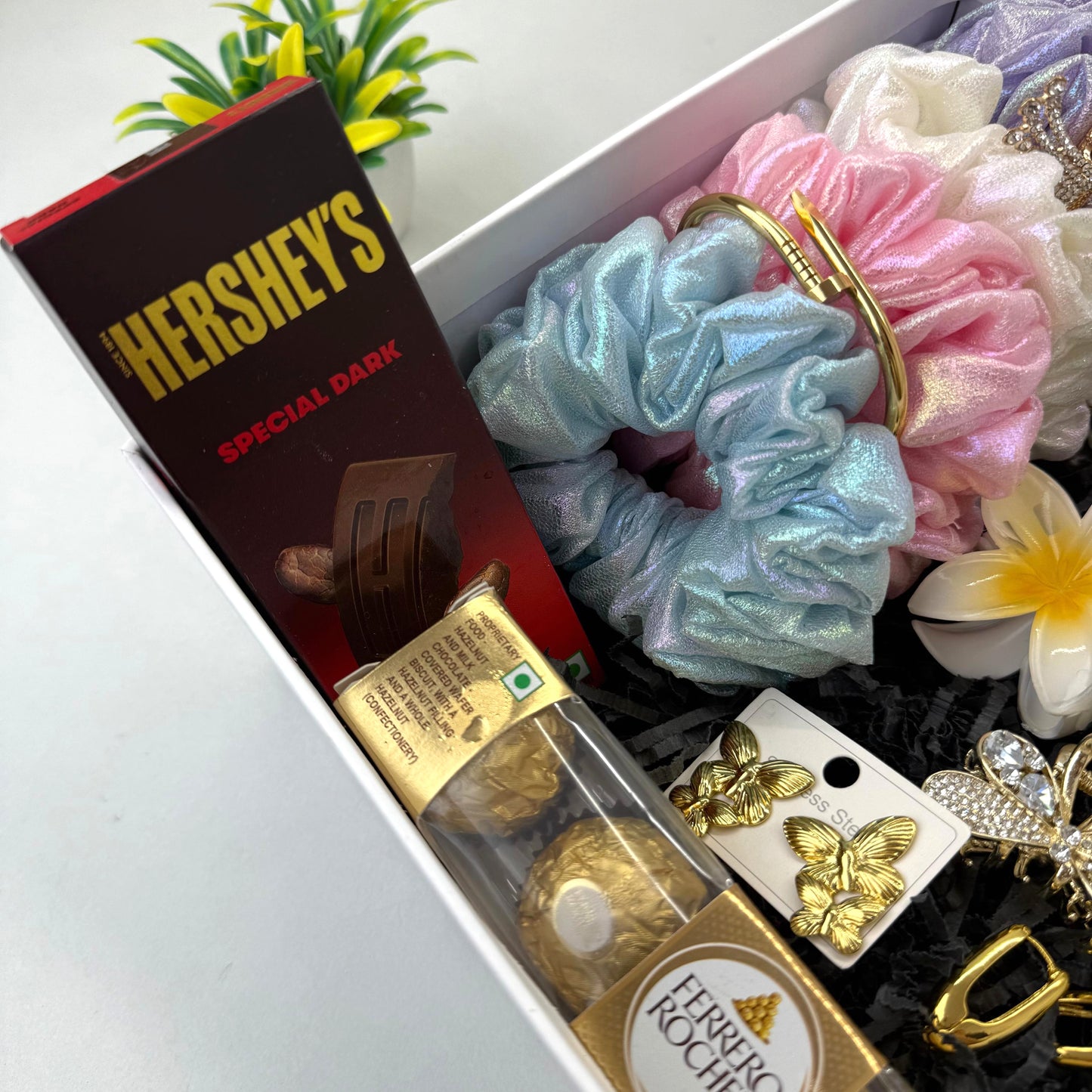 Premium Luxe Hamper ( with box )