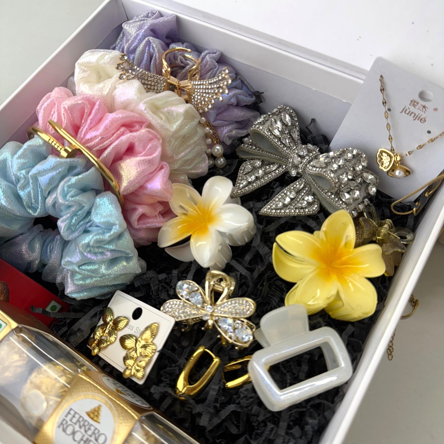 Premium Luxe Hamper ( with box )