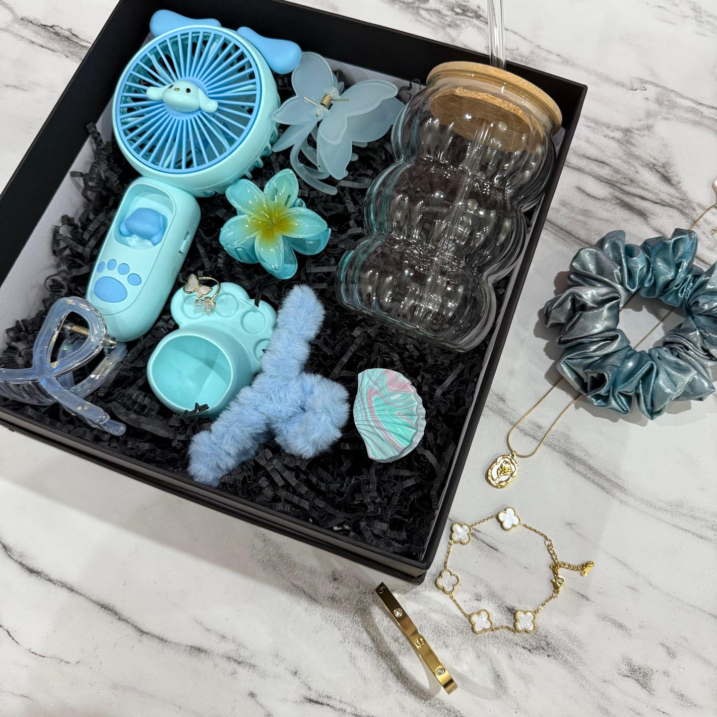 Cute Mix Hamper ( with box )