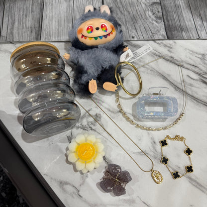 Cute Black Hamper ( with box )