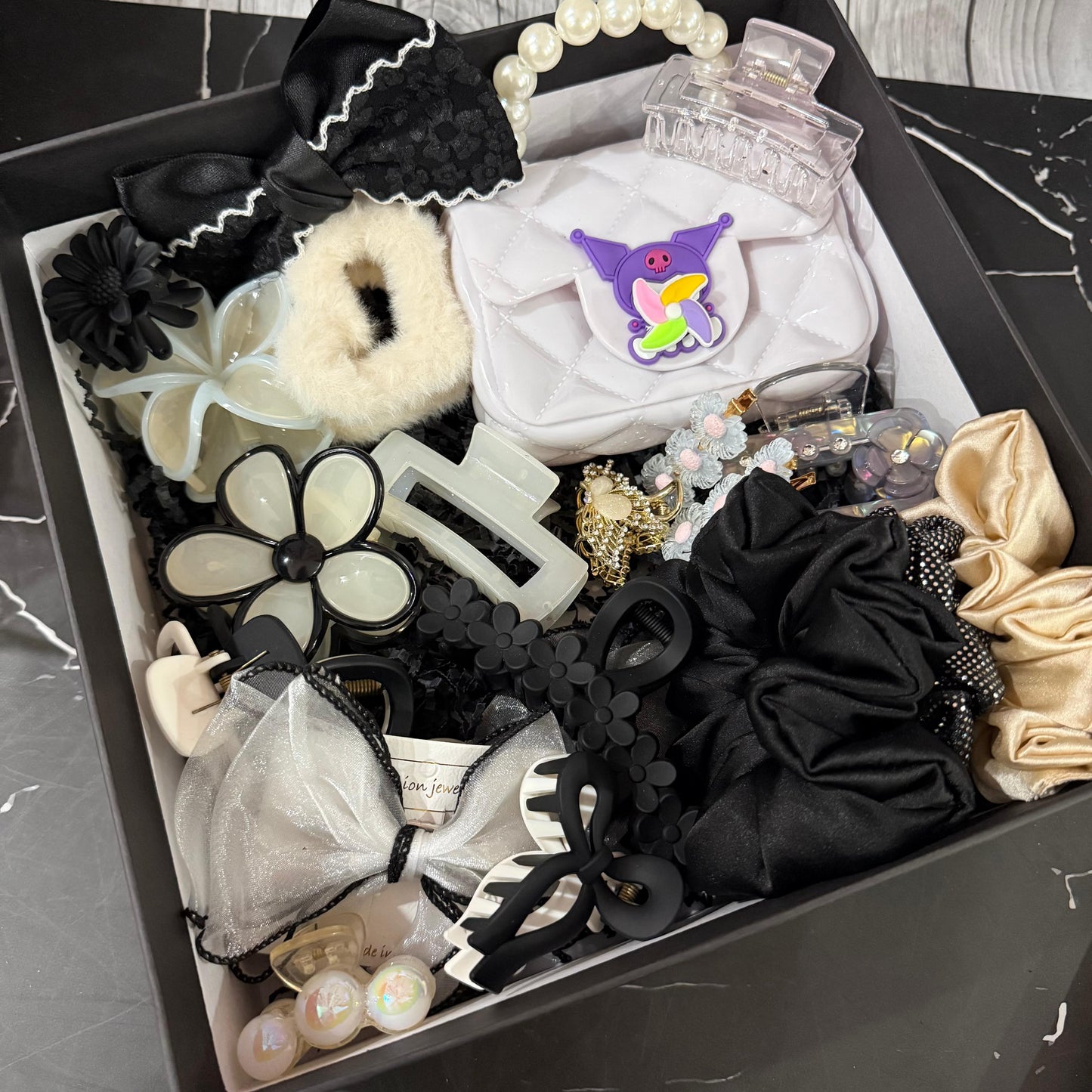 Premium Cute Hamper ( with box )