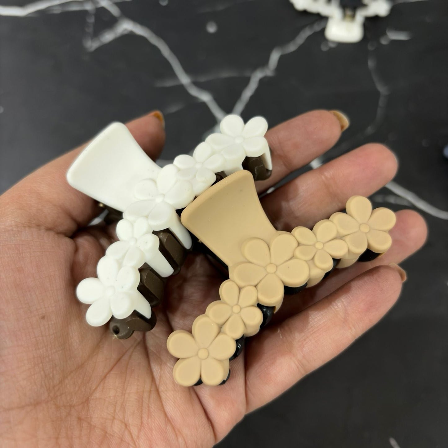 Medium - Dual tone Matte