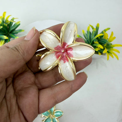 Flower - Premium Metal Hairclaw
