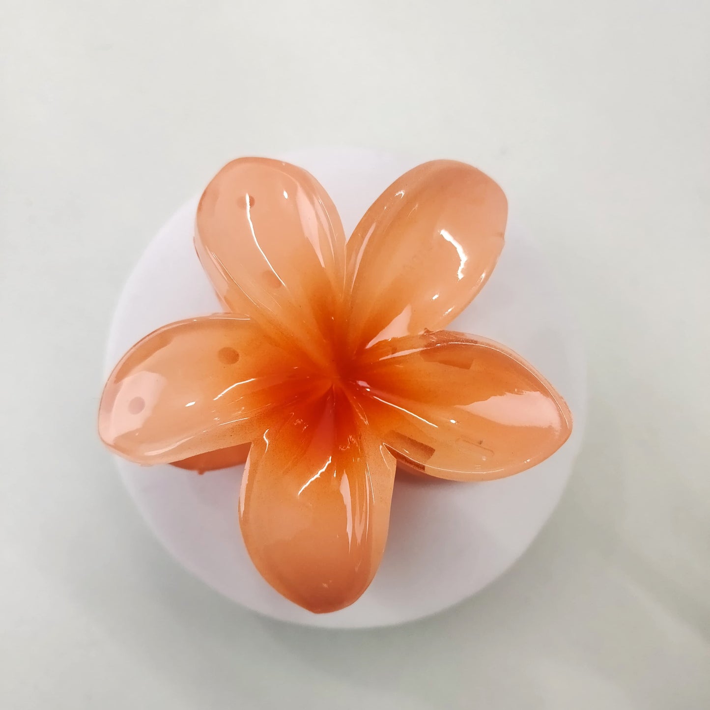 🌸 Realistic Flower Hair Claw Clip – Large, Elegant & Durable (8cm) 🌸