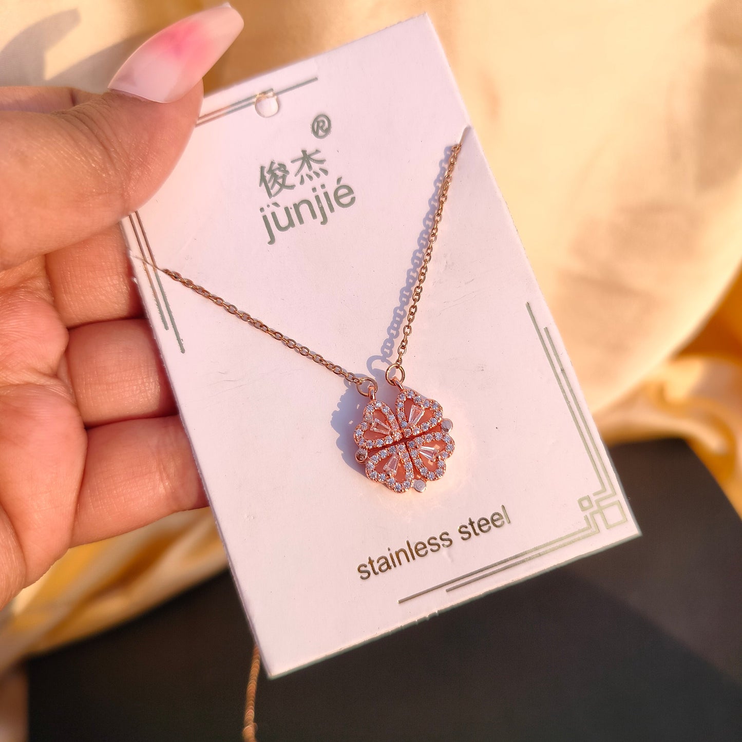 Magnetic Pendant - RoseGold