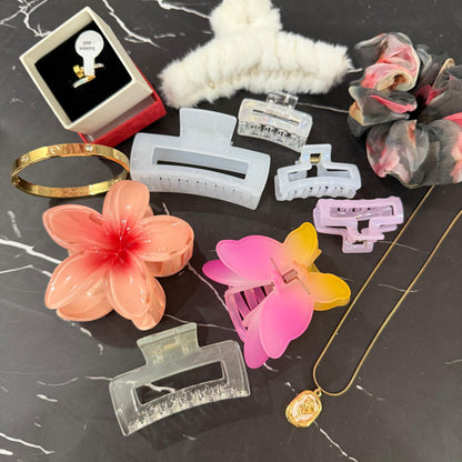 Cute Hairclaw Jewelry Hamper